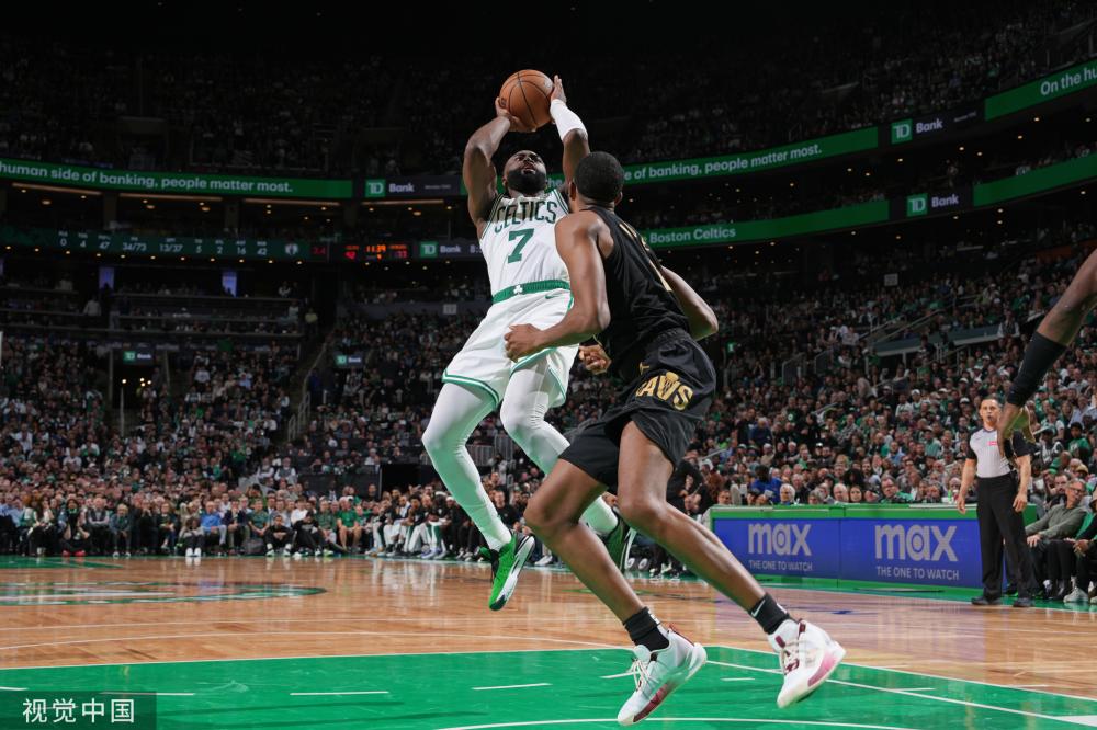 频陷入犯规 频陷入犯规